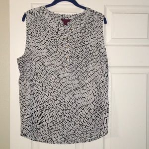 Gorgeous black and white top